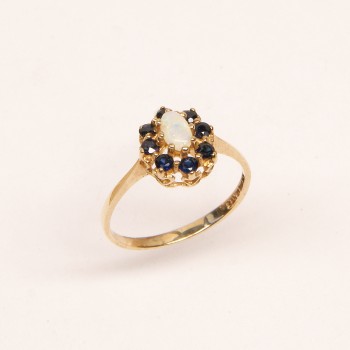 9ct Opal/Sapphire Ring